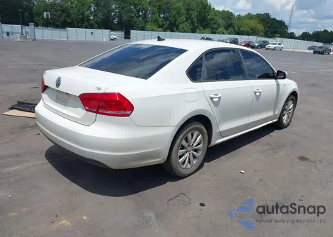2014 Volkswagen Passat 1.8T Wolfsburg Edition из США, поврежденный, VIN 1VWAT7A34EC101221